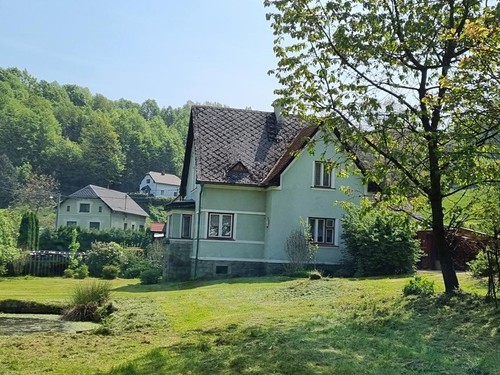Prodaný dům 240 m², pozemek 6000 m²
