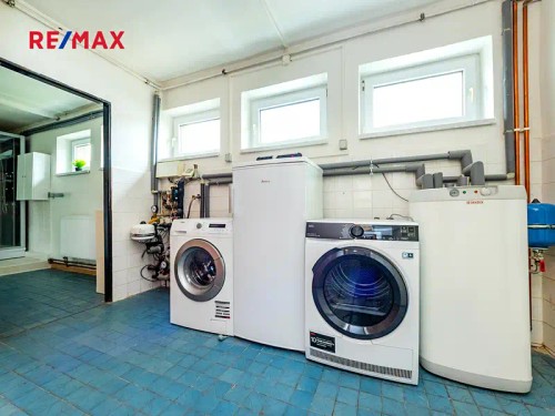 Prodej domu 375 m², pozemek 1118 m²