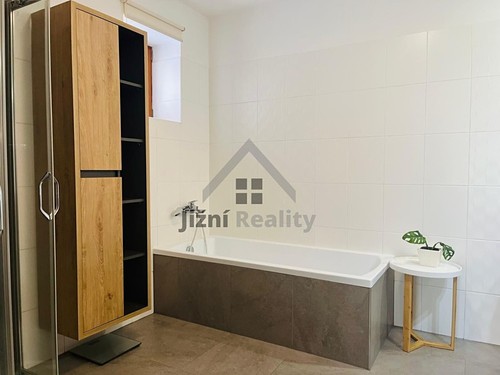 Prodaný dům 350 m², pozemek 1762 m²