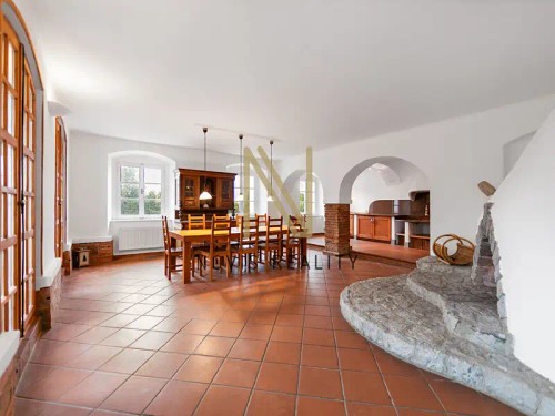 Prodaný dům 569 m², pozemek 4130 m²