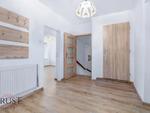 Prodej domu 444 m², pozemek 710 m²