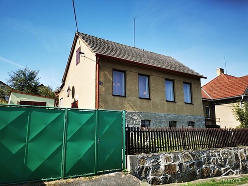 Prodaný dům 105 m², pozemek 1049 m²