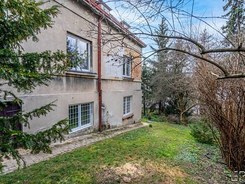 Prodaná vila 233 m², pozemek 1010 m²