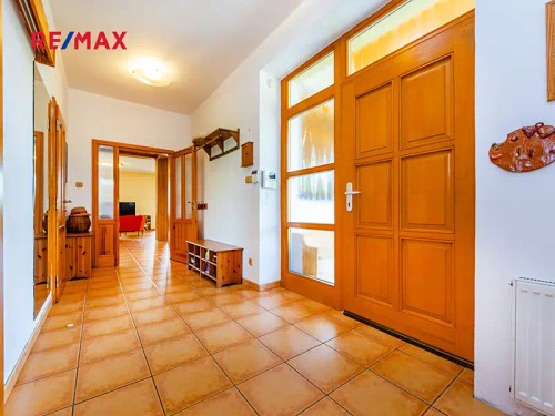 Prodaný dům 244 m², pozemek 1017 m²