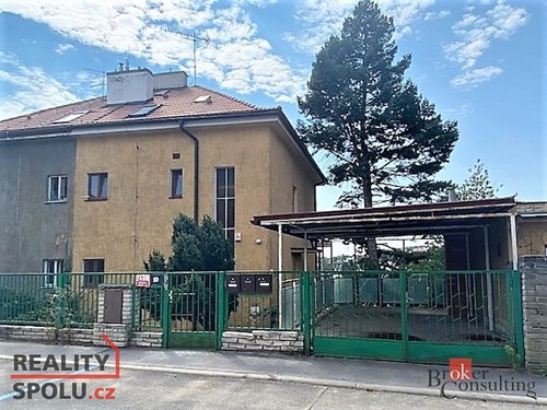 Prodaná vila 380 m², pozemek 210 m²