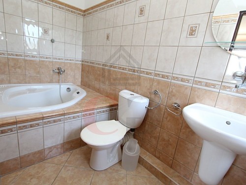 Prodaný dům 589 m², pozemek 6412 m²