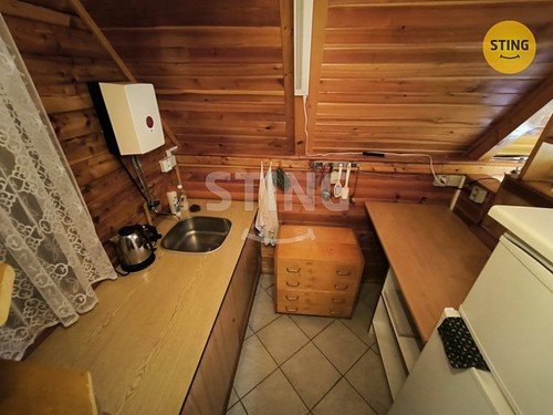 Prodaná chata 50 m², pozemek 376 m²