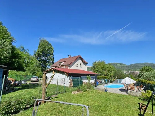 Prodaný dům 200 m², pozemek 1965 m²