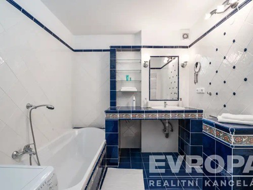 Prodej domu 245 m², pozemek 170 m²
