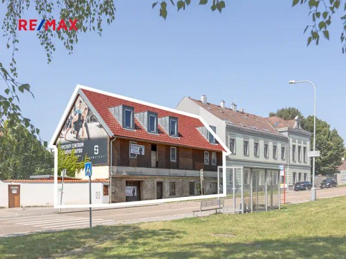 Prodej domu 560 m², pozemek 671 m²