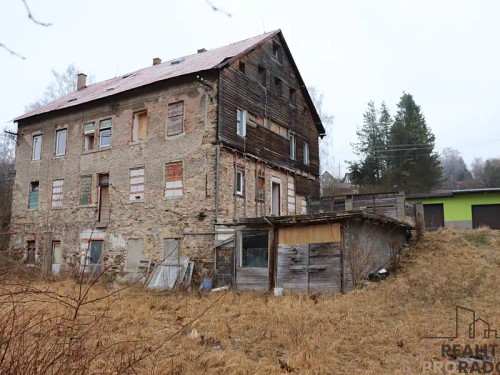 Prodej domu 549 m², pozemek 598 m²