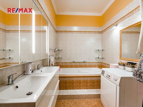 Prodaný dům 300 m², pozemek 198 m²