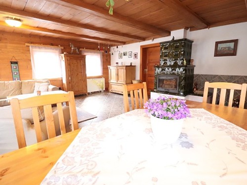 Prodaná chalupa 210 m², pozemek 2383 m²
