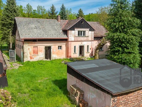 Prodej zemědělské usedlosti 235 m², pozemek 4535 m²
