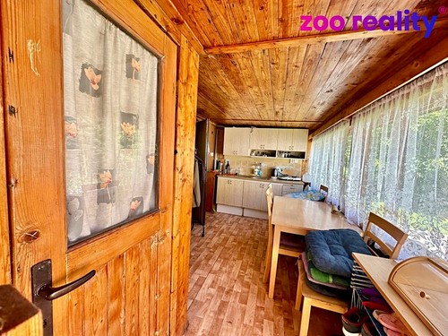 Prodaná chata 35 m², pozemek 449 m²