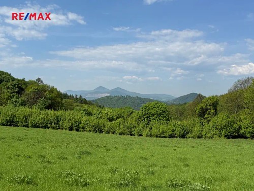 Prodej stavebního pozemku 1249 m²
