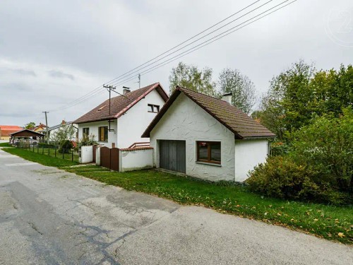 Prodaný dům 260 m², pozemek 907 m²