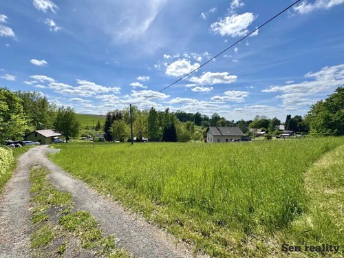 Prodej stavebního pozemku 1500 m²