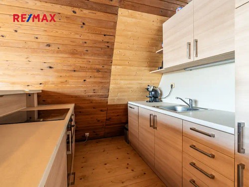 Prodaná chata 85 m², pozemek 381 m²