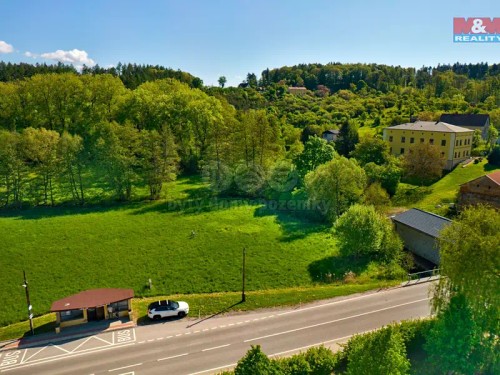 Prodej stavebního pozemku 1000 m²