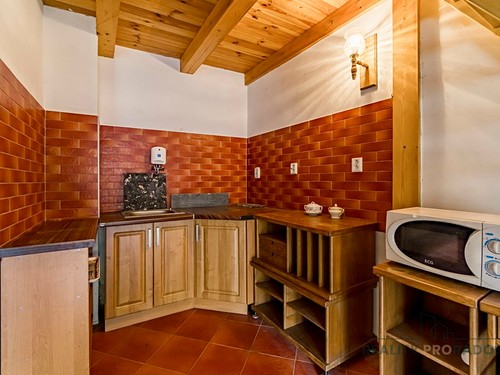 Prodaný dům 200 m², pozemek 1994 m²