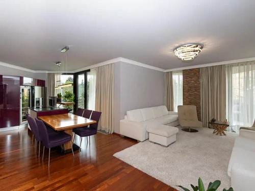 Prodej bytu 4+kk 145 m²
