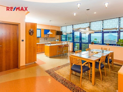 Prodaná vila 512 m², pozemek 1508 m²