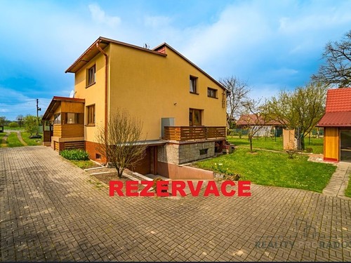 Prodaný dům 200 m², pozemek 1994 m²