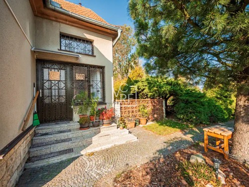 Prodaný dům 200 m², pozemek 1096 m²