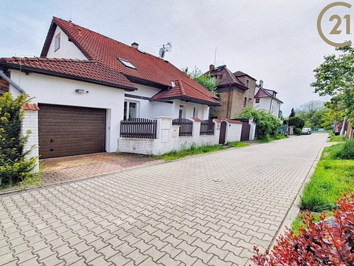 Prodaný dům 290 m², pozemek 444 m²