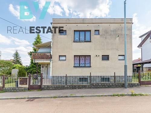 Prodaný dům 300 m², pozemek 665 m²