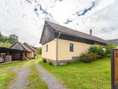 Prodaná zemědělská usedlost 139 m², pozemek 3298 m²