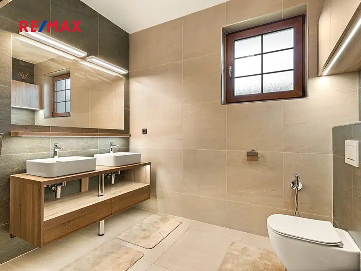 Prodej domu 307 m², pozemek 823 m²