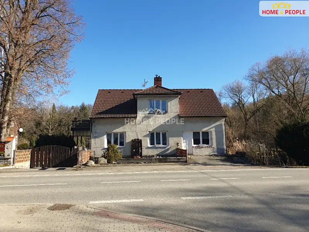 Prodej domu 510 m², pozemek 1378 m²
