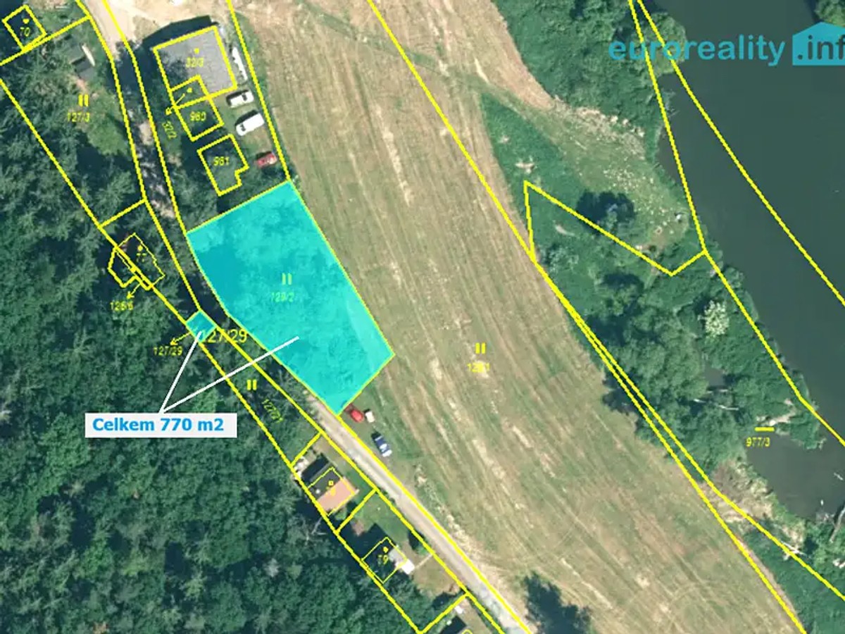 Prodej stavebního pozemku 770 m²