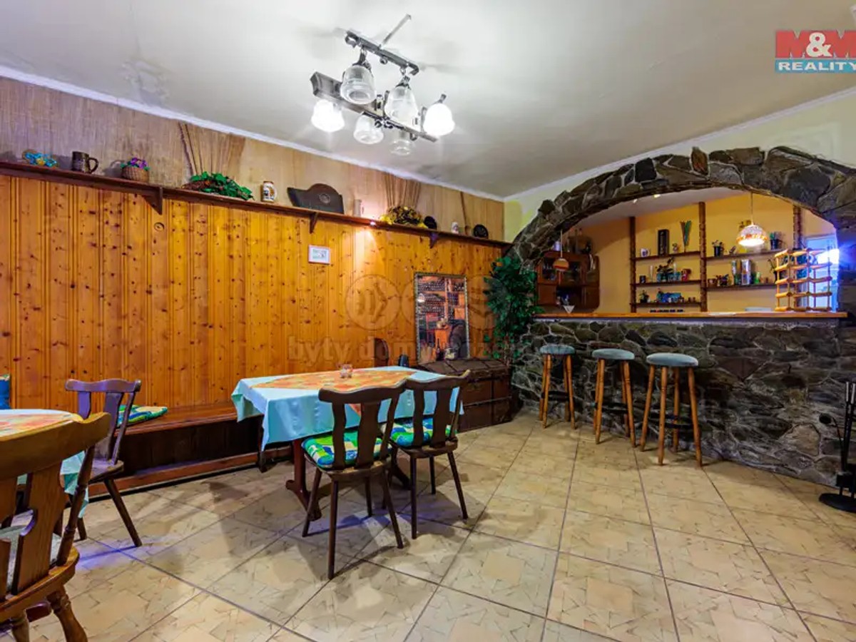 Prodej domu 440 m², pozemek 373 m²