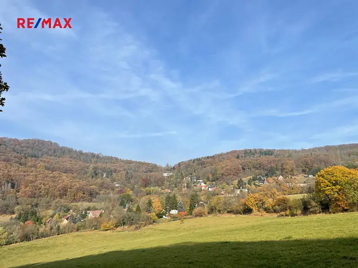 Prodej stavebního pozemku 1249 m²