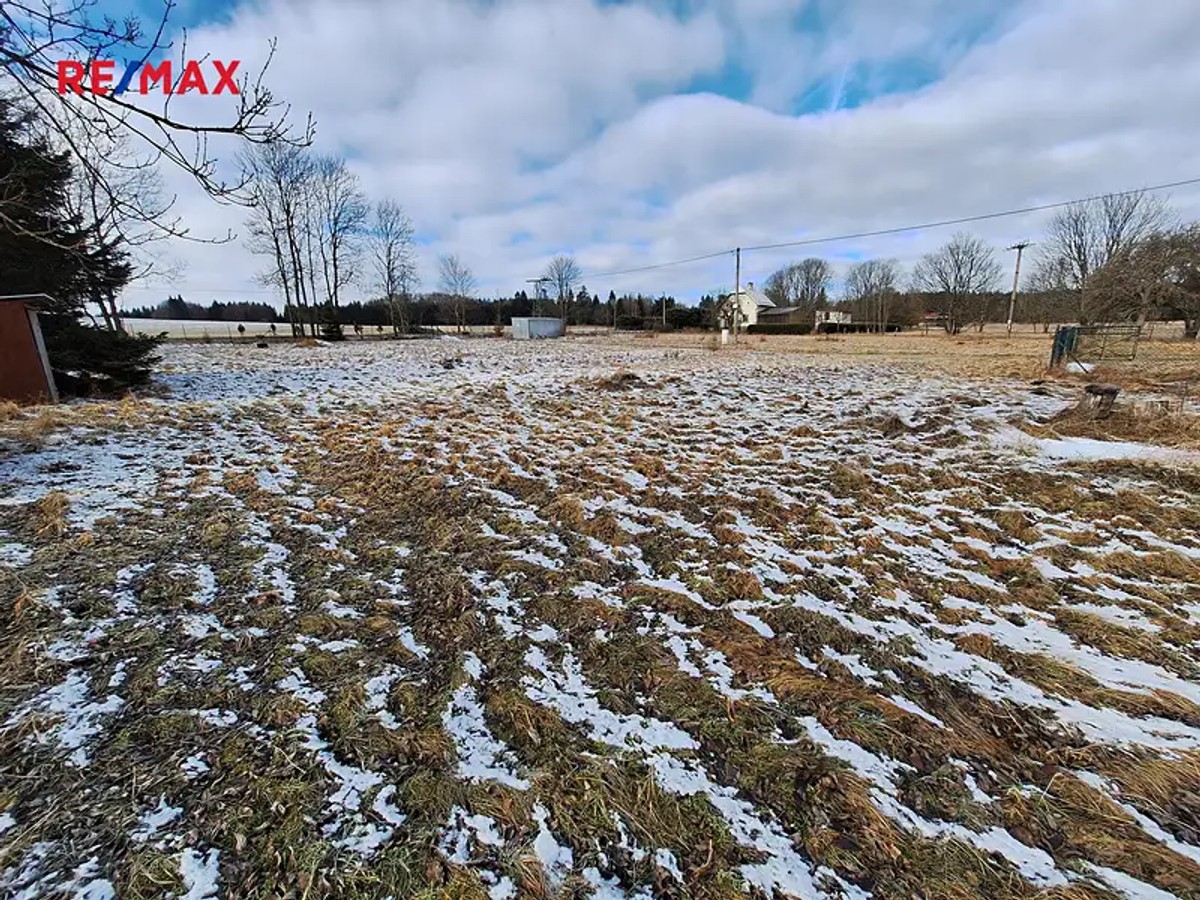 Prodej stavebního pozemku 8071 m²