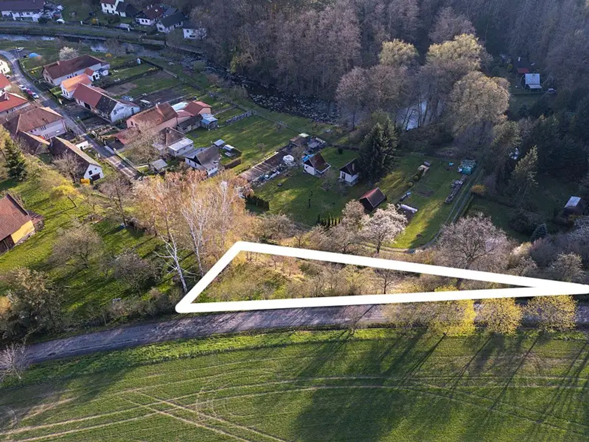 Prodej stavebního pozemku 818 m²