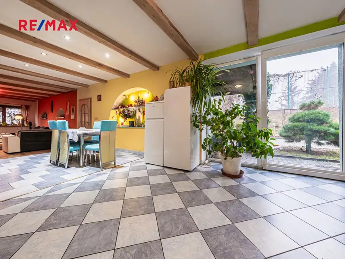 Prodej domu 350 m², pozemek 1872 m²