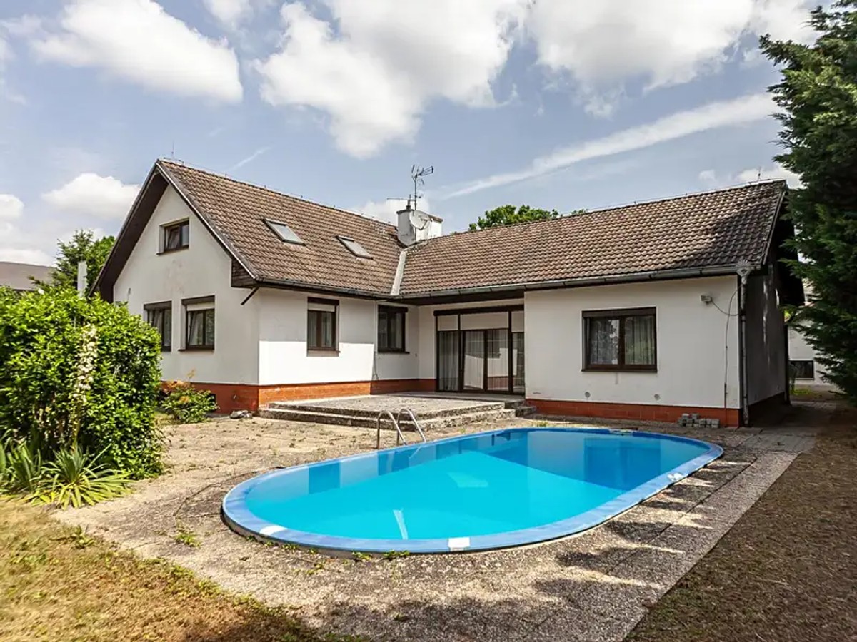 Prodej domu 450 m², pozemek 1292 m²