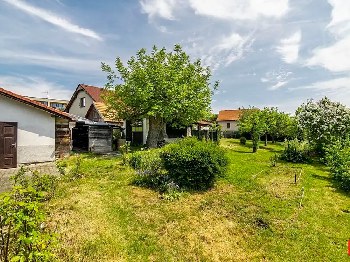 Prodej stavebního pozemku 710 m²