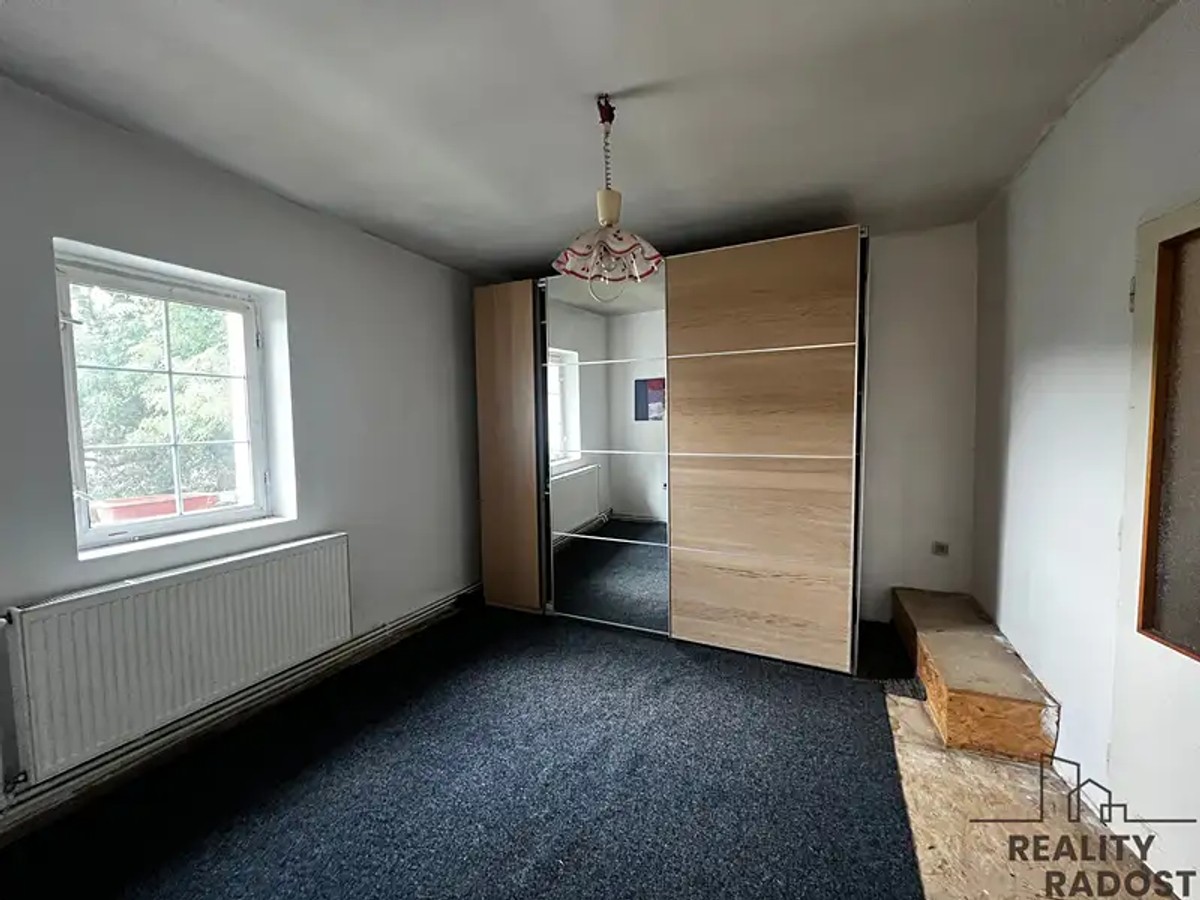 Prodej domu 374 m², pozemek 675 m²