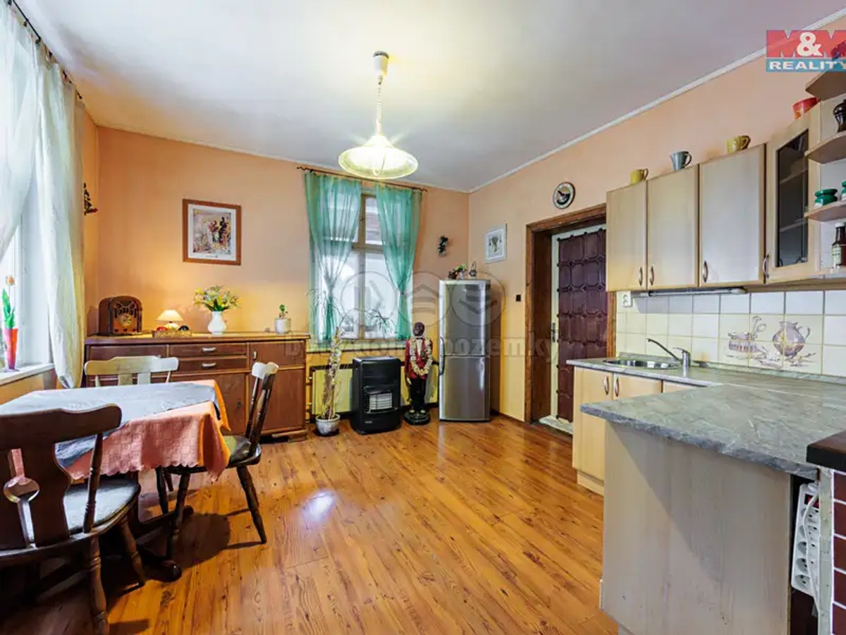 Prodej domu 440 m², pozemek 373 m²