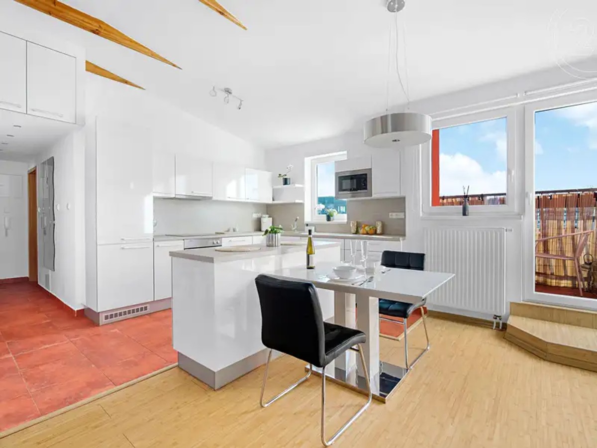 Prodej bytu 3+kk 74 m²