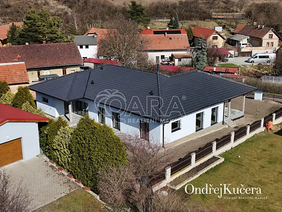 Prodej domu 200 m², pozemek 1000 m²