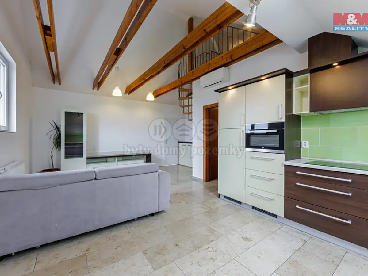 Prodej bytu 4+kk 70 m²