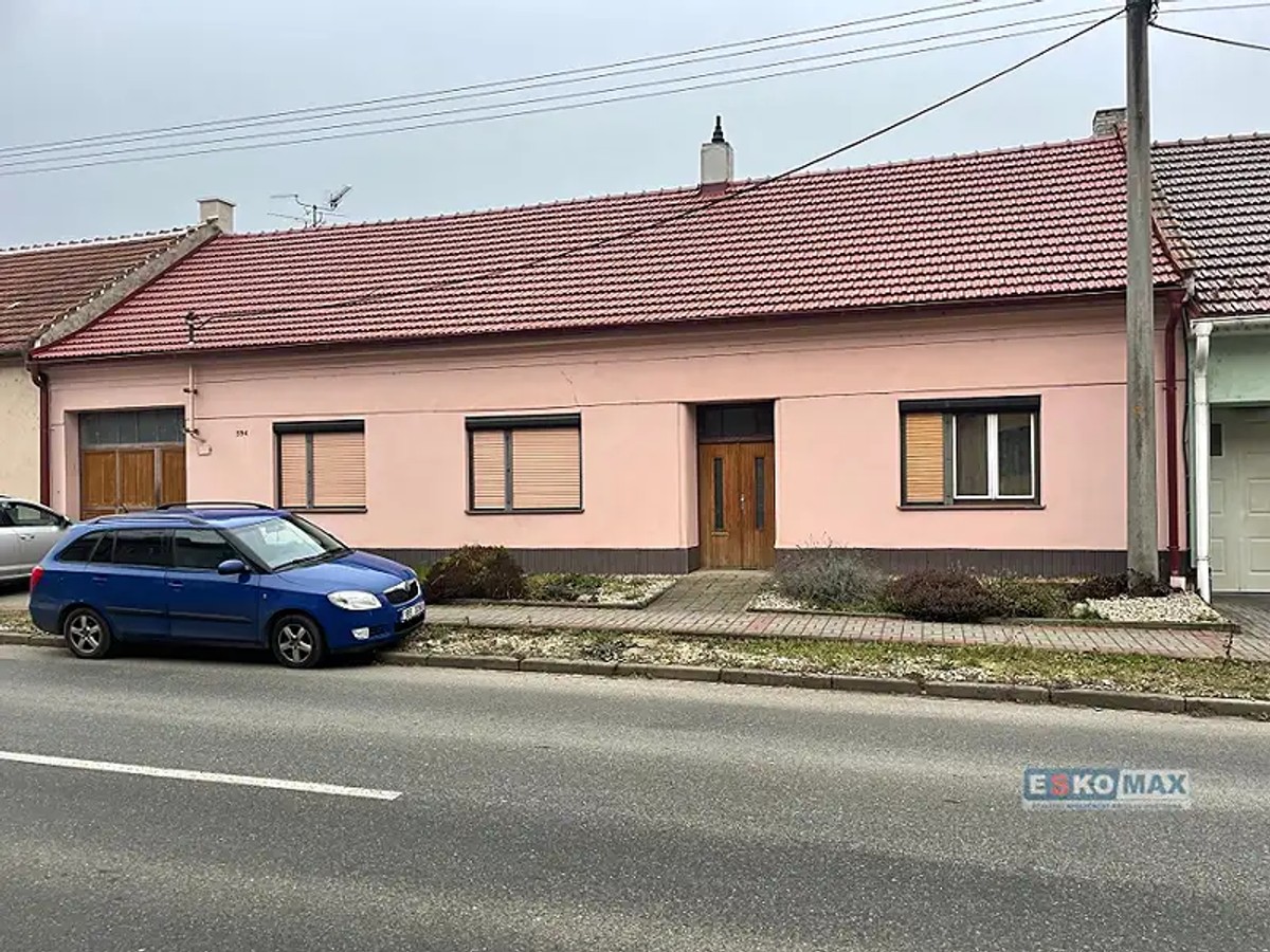 Prodej domu 300 m², pozemek 688 m²