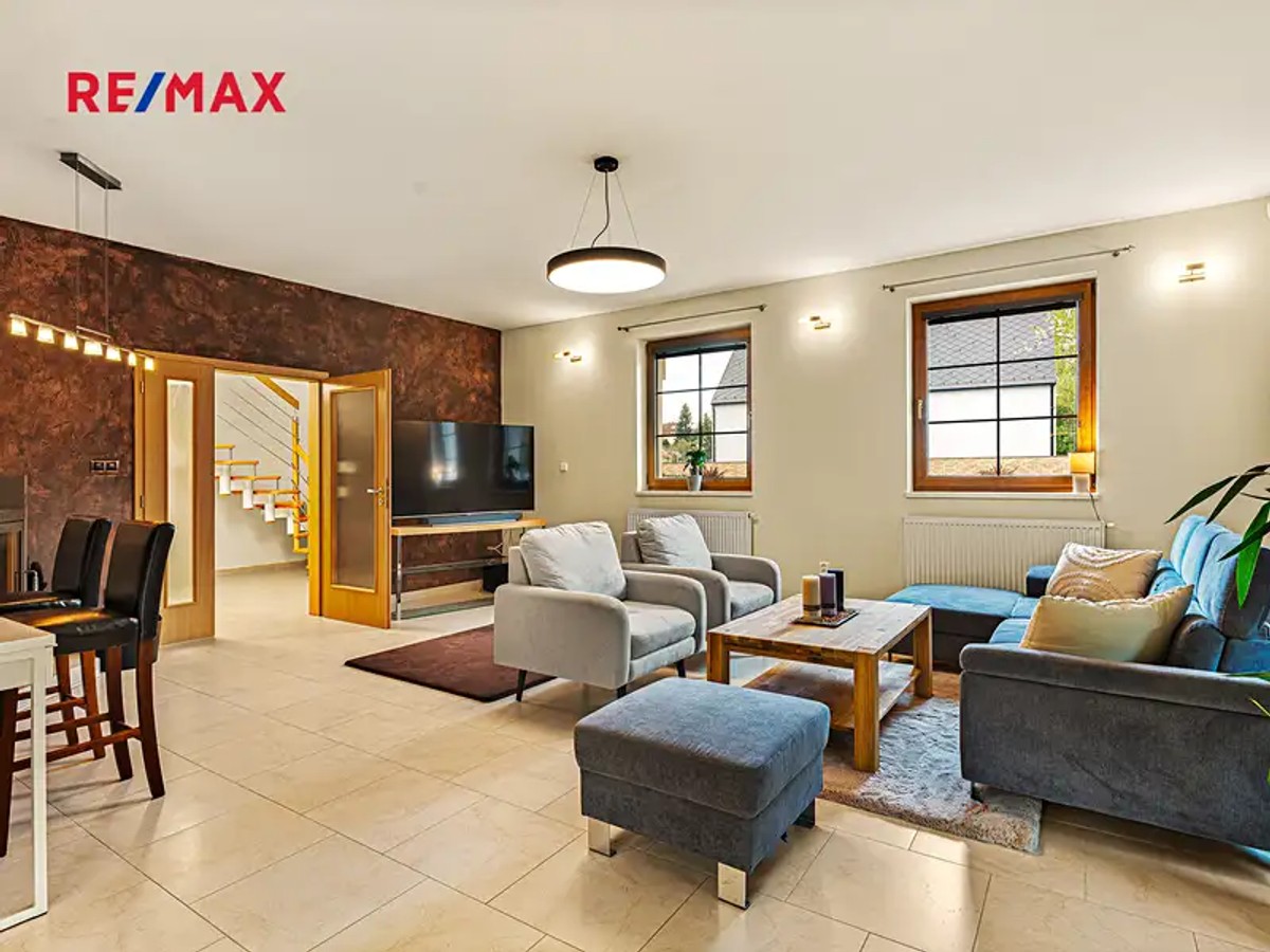 Prodej domu 307 m², pozemek 823 m²