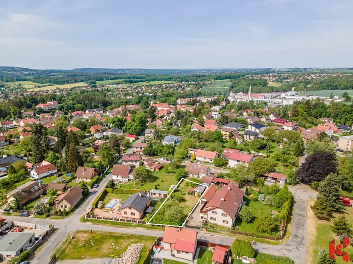 Prodej stavebního pozemku 710 m²
